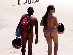 Real girls, men posing nude at the public beach