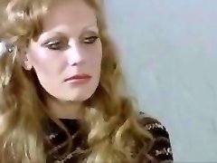 la donna del campo di prigionia, 1980 slave moglie milfs