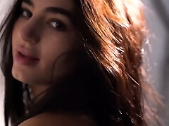 splendida latina modello babe va classico