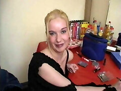 sandy 19 jahre - mes mal gangbang-19 schwaenze, geil