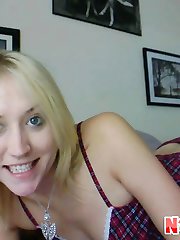 Chk out super hot tinamarie strip on cam and show her fine ass