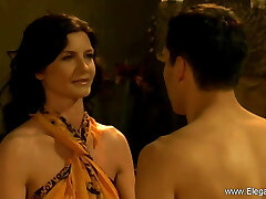 Using Tantra To Relax Him Mildly