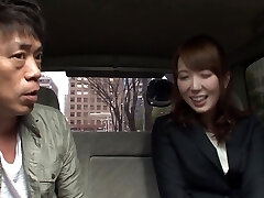 Business woman Hatano Yui gets unclothed and fucked in the car