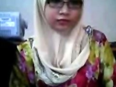malay- awek tudung depan cam malay- awek tudung depan cam