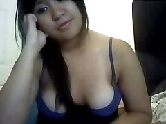 Round BBW Asian Teases on Omegle