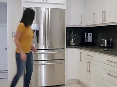 Krissy Lynn & Zoe Bloom in Getting Sloppy with the Maid - TwistysHard