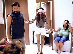 Bhaiya aur Bhabhi ke jaane ke baad luka chipi khelne ke bahane khudke hello suteli bahan ko pregnant bana diya kamina bhai