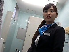 Kawasaki Arisa doesn't mind gargling a penis in the bathroom