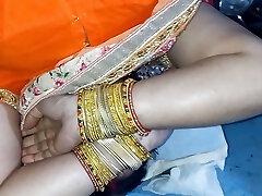 Hot sexi bhabhi ki saree me majesar chudai vid
