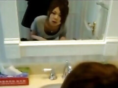 Korean Teenie GF Quickie in Douche!