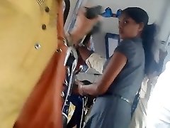 Sri lankan Adorable office damsel ass in bus