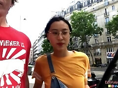 刘玥 Chinese Asian June Liu Creampie - SpicyGum Fucks Yankee Guy in Paris x Jay Bank Presents