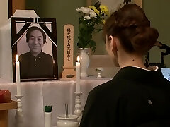 Yuma​ asami​ widow with​ her​ husband to​ death​ on​ the​ stomach