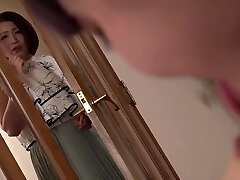 Roe-160 Ill Grope It For You Found With Mom In Law, Maki Tomoda And My Motherinlaw