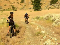 She flashes her trimmed Asian pussy for him to eat it and pop-shot on it She flashes her trimmed Asian pussy for him to eat it and pop-shot on it