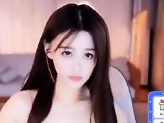 Asian massage babe sucks and faps cock hard after massage