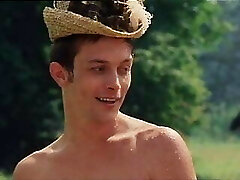 VIZI PRIVATI PUBBLICHE VIRTU (فیلم) 1976 VIZI PRIVATI PUBBLICHE VIRTU (فیلم) 1976