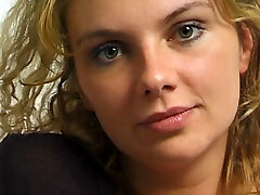 یونگ مادل اوس بایر فینگرت سیچ یونگ مادل اوس بایر فینگرت سیچ