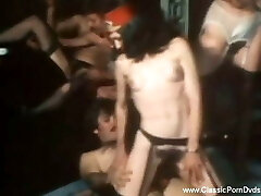 क्लासिक बालों वाली पुसी के साथ नंगा नाच समय सिर्फ मज़ा महसूस करने के लिए क्लासिक बालों वाली पुसी के साथ नंगा नाच समय सिर्फ मज़ा महसूस करने के लिए