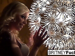 blonde sexy dans une allumeuse rétro et solo blonde sexy dans une allumeuse rétro et solo