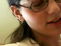 浅黑肤色的群交难