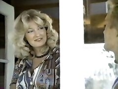 여성의 얼굴을 1(1977)가득 차있는 빈티지 영화