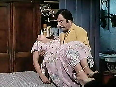 Blanche fesse et les 7 mains (1978)
