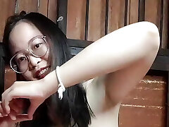 Asian girl show caboose and pussy
