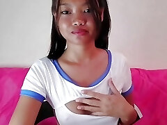 Thai doll Suck show her skills Thai doll Suck show her skills