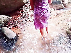 Chut went to the river with the stud and smooched outside