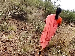 Desi aunty outdoor bang-out with boy