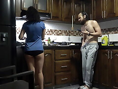 momentos casuales en casa, cocinando, fumando y hablando de cualquier cosa. xattlalust