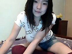 very hot first-timer brunette webcam girl