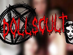 Sissi flashes her wonderful body in slow movability - DOLLSCULT