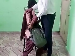 follando de estudiante adolescente indio