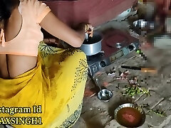 新高清Khana Banane Wali Ko Kitchen Me Hi Chod Diya印地语视频