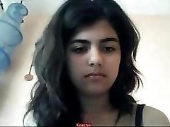 Indian girl unclothes on webcam