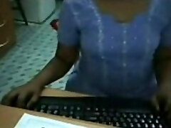 iNDIAN Beauty PLAYS ON LIVECAM iNDIAN Beauty PLAYS ON LIVECAM