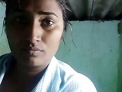 Swathi Naidu Bathing