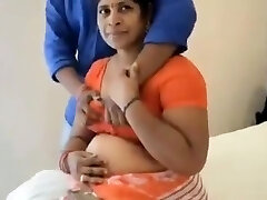 Indian mummy fuck with teen man in hotel room