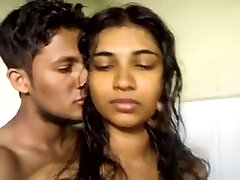 North indian beauty sucks her beau and receive it