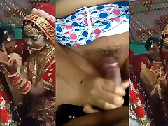 新婚Bhabi Aur Devar Car Me jabardast Thukai（全音频）