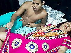 I wake up my stepmom with my cock in her jaws