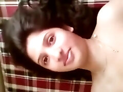красивая индийская жена снята голая муженьком