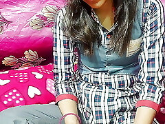 college ki chuti ke baad freundin ko zimmer von lekar gya college ki chuti ke baad freundin ko zimmer von lekar gya