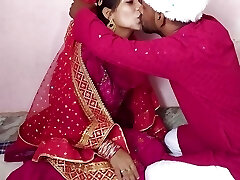 Up Coming Desi Muslim Couple Suhagraat Chudai Flick - YourUrfi Honeymoon Hook-up