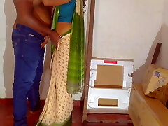 Sri Lankan amateur couple having fuck-a-thon in the office.
