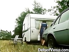 Retro Porn 1970s - Hairy Brown-haired - Camper Coupling