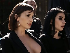 lascivo canadiense perra marley brinx se la follan por despertado sacerdote lascivo canadiense perra marley brinx se la follan por despertado sacerdote