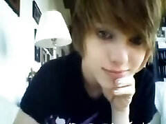 Cute emo bitch shows her cupcakes proudly on webcam